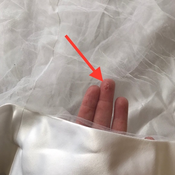 Bridal Embellished Mesh Satin Bodice Wedding Gown Long Tulle Train (Never worn) - Picture 10 of 10